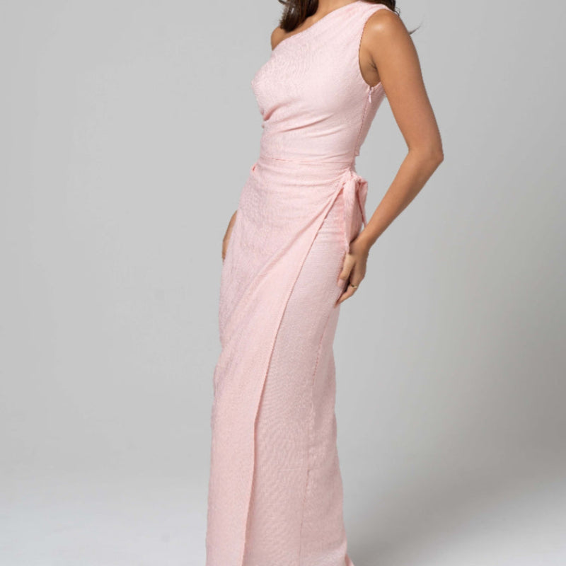 Lola Soft Pink Drop Shoulder | Midi Dress, available at: https://www.daltik.com/