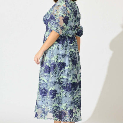 Opulence_Midi_Dress_In_Blue_-_Floral_Organza_Jacquard_8_www.daltik.com