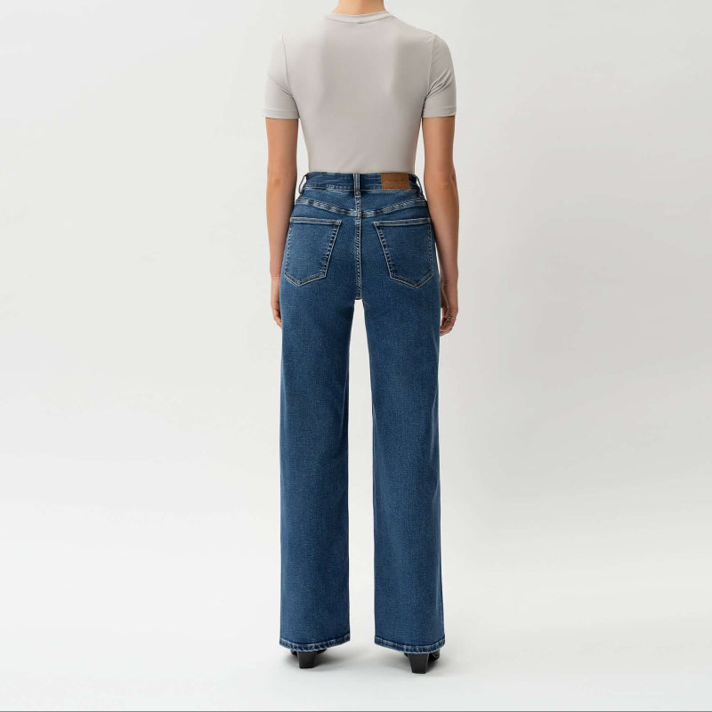 Relaxed_ComfortDenim-_Jeans_7_www.daltik.com