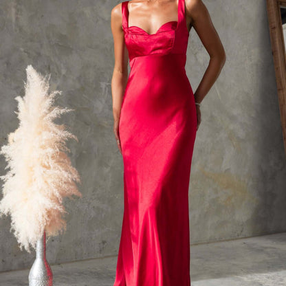 Fuego Maxi | Dress, available at: https://www.daltik.com/